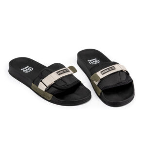 Chinelo Hocks Bravo Black Florest com estampa camuflada e sola de borracha