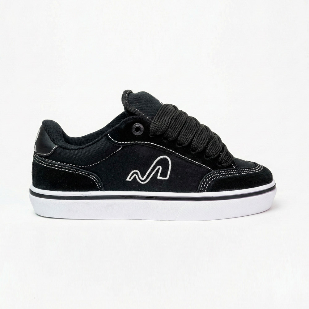 Tênis-Tesla-Flow-XL-Black-White-01 Tênis Tesla Flow XL Black White - Imagem 1